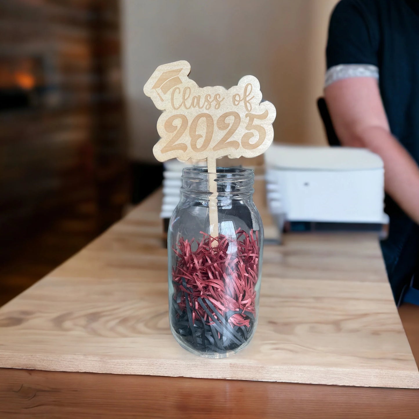 Graduation center piece stake